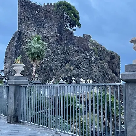 Casa vacanze Donna Serena Aci Castello