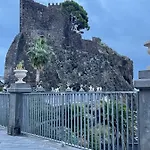 Dom wakacyjny Donna Serena Aci Castello